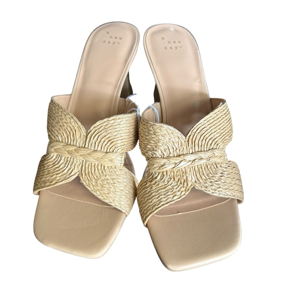 NWT A New Day woven tan tia mule block heels open toe slip on spring shoe - Picture 2 of 3